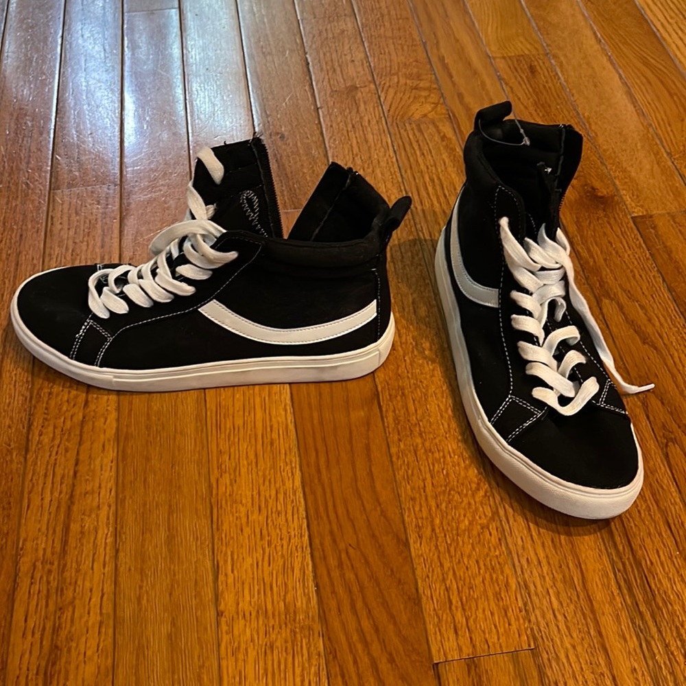 Wild and Fable vans high tops